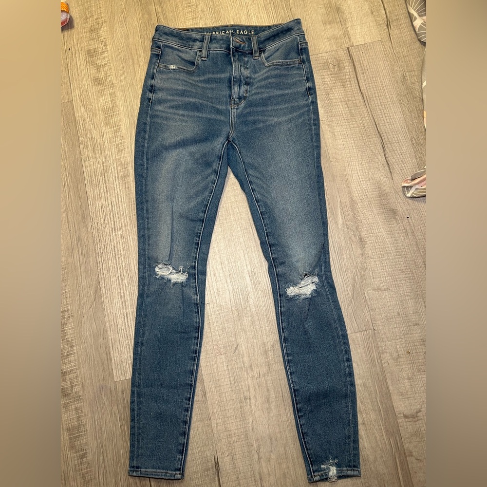 American eagle ripped jeans size 2